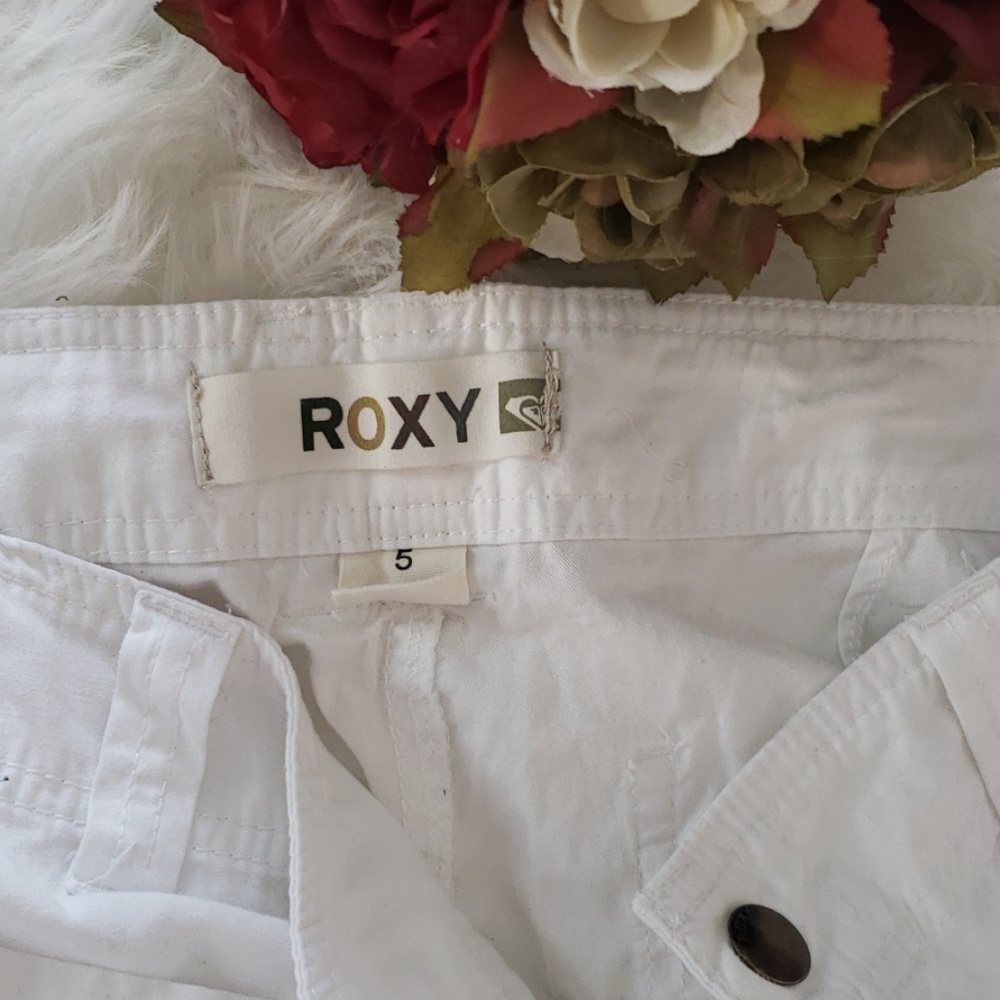 Shorts - Picture 3 of 3